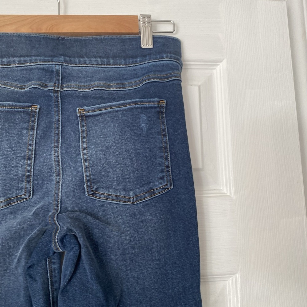 NWT Spanx Pull On Jean Leggings Distressed Size Small - Picture 4 of 8